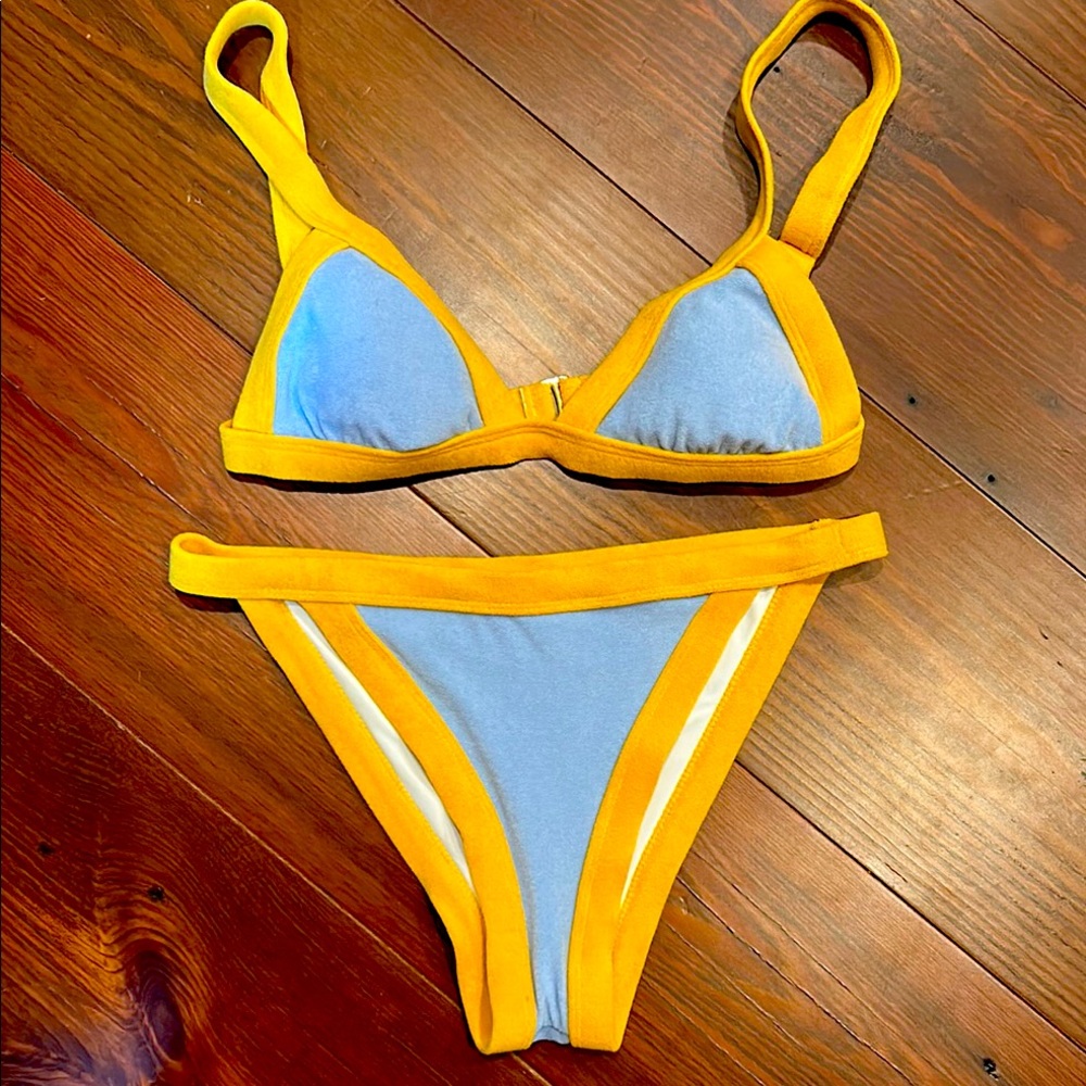 NWOT Gianni Bini bikini